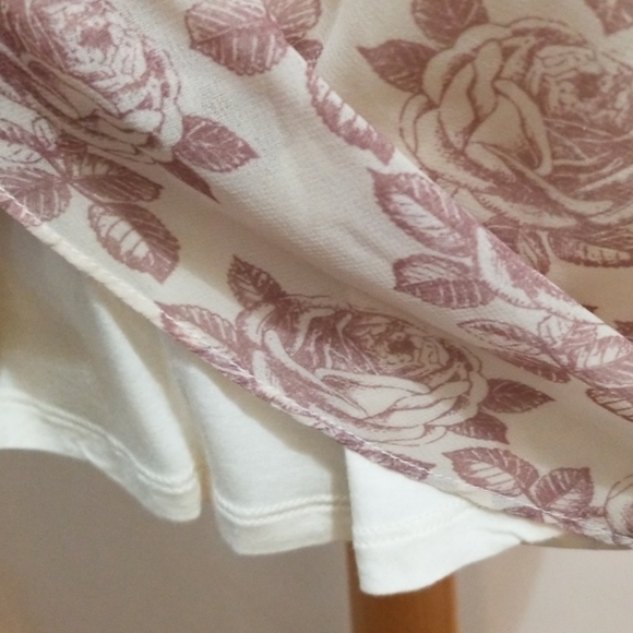 Gentle Fawn silky floral tee - Picture 2 of 6